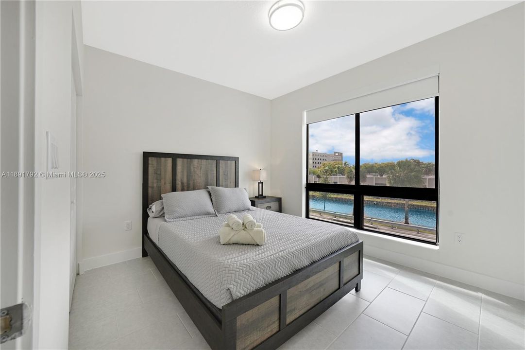 待售: $525,000 (3 贝兹, 2 浴室, 1124 平方英尺)