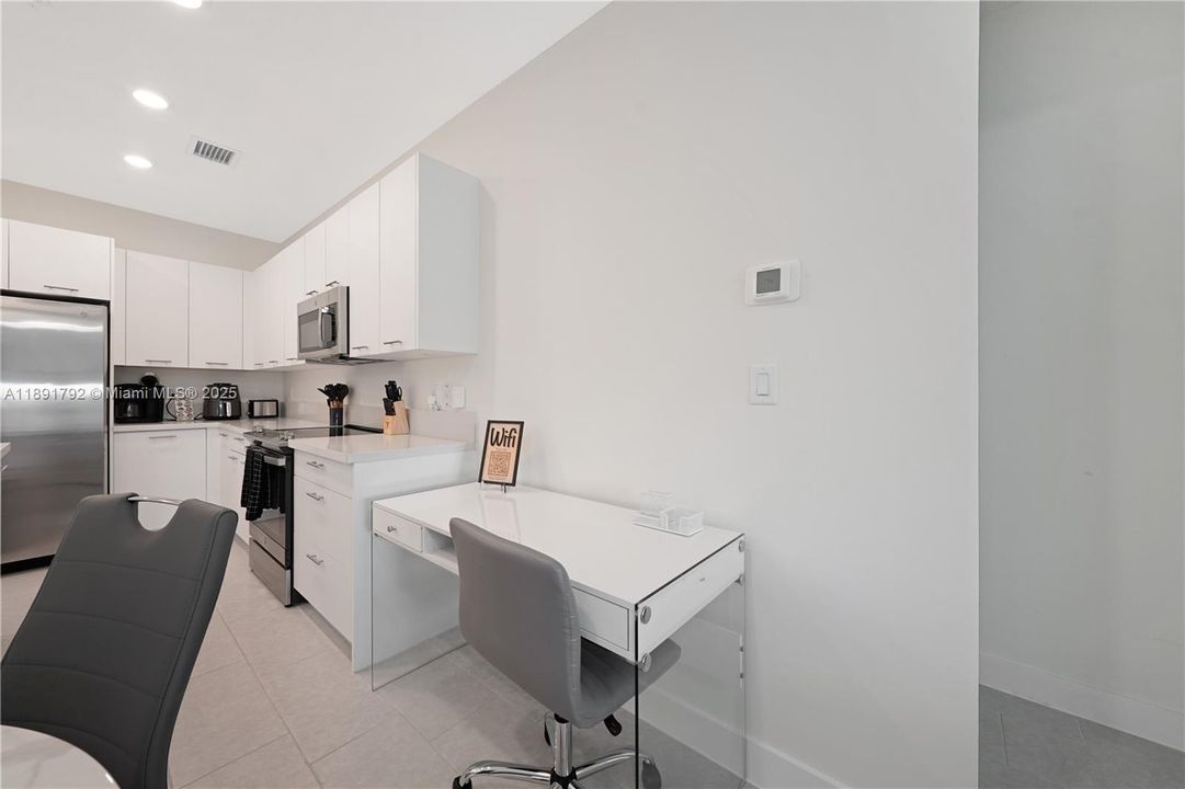 待售: $525,000 (3 贝兹, 2 浴室, 1124 平方英尺)