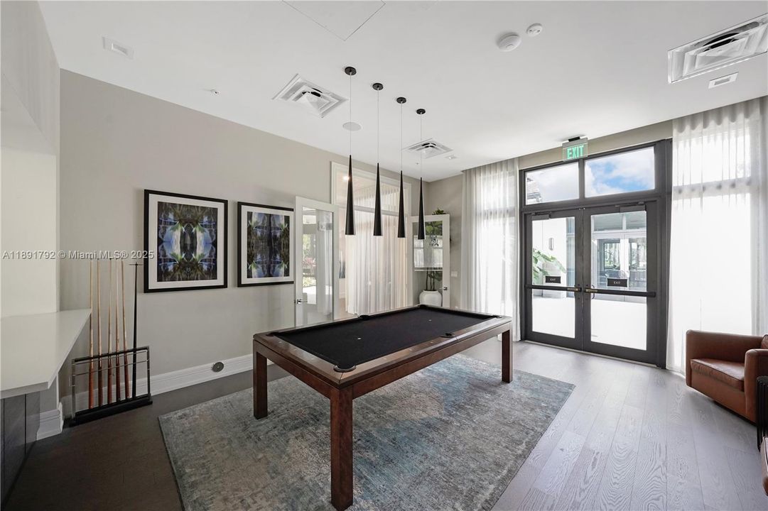 待售: $525,000 (3 贝兹, 2 浴室, 1124 平方英尺)