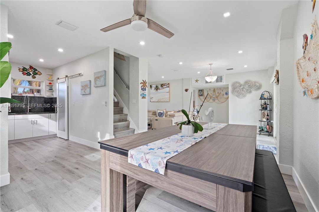 待售: $1,515,000 (3 贝兹, 3 浴室, 1831 平方英尺)