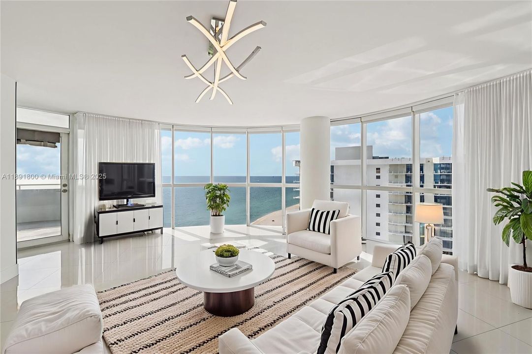 待售: $1,400,000 (3 贝兹, 2 浴室, 1700 平方英尺)