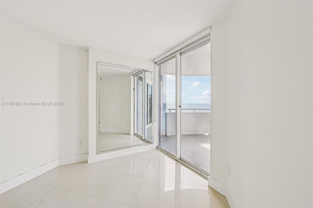 待售: $1,400,000 (3 贝兹, 2 浴室, 1700 平方英尺)