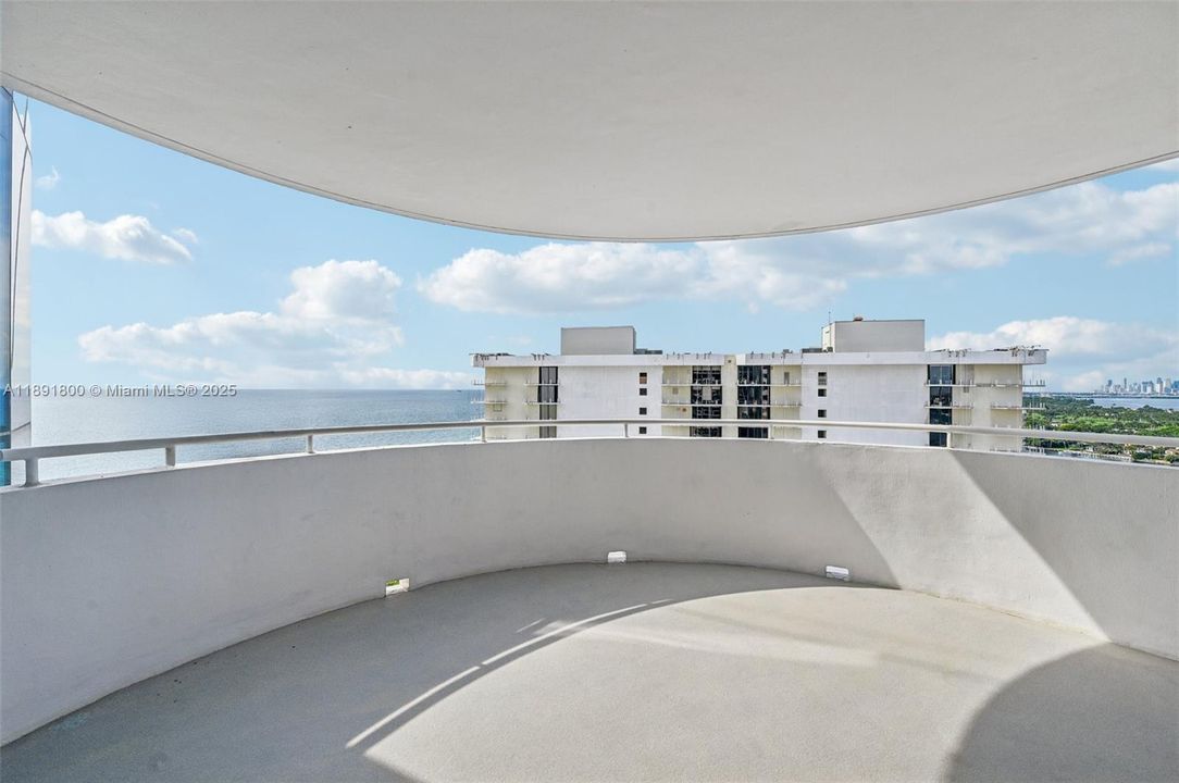 待售: $1,400,000 (3 贝兹, 2 浴室, 1700 平方英尺)