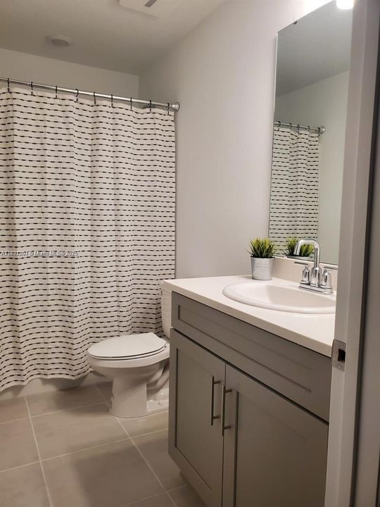 出租: $2,050 (3 贝兹, 2 浴室, 1615 平方英尺)