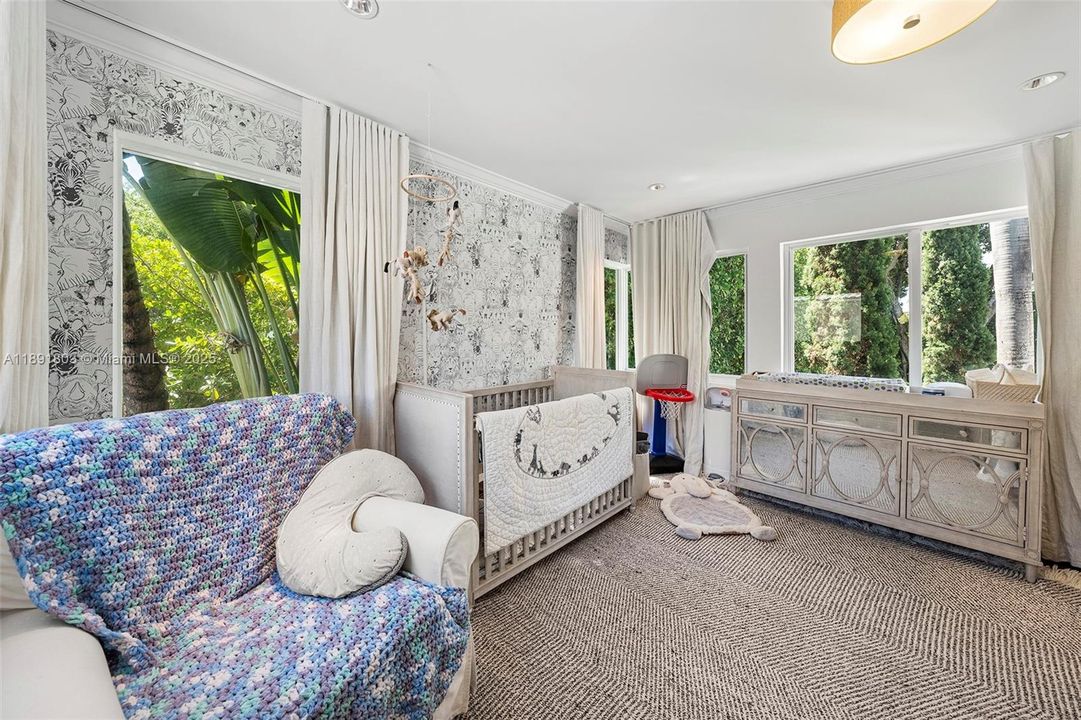 待售: $6,000,000 (6 贝兹, 6 浴室, 4389 平方英尺)