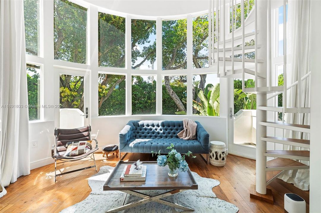 待售: $6,000,000 (6 贝兹, 6 浴室, 4389 平方英尺)