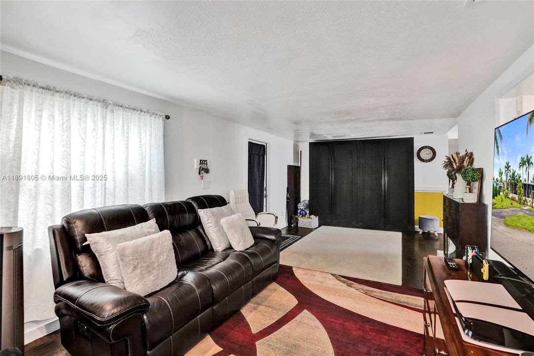 For Sale: $209,000 (4 beds, 3 baths, 5479 Square Feet)