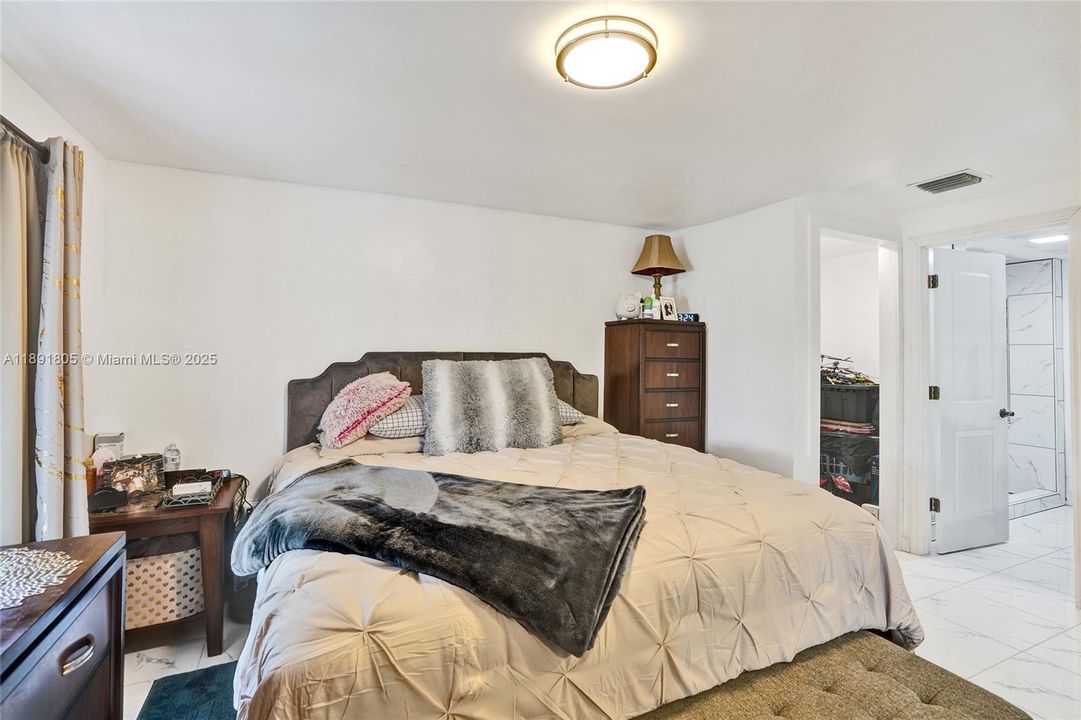 For Sale: $209,000 (4 beds, 3 baths, 5479 Square Feet)