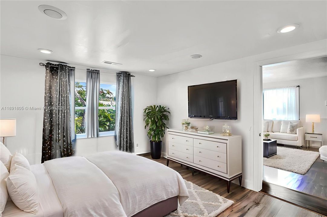 For Sale: $209,000 (4 beds, 3 baths, 5479 Square Feet)