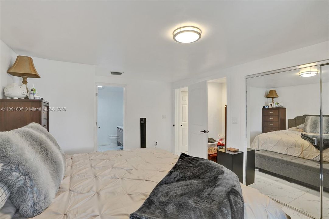 For Sale: $209,000 (4 beds, 3 baths, 5479 Square Feet)