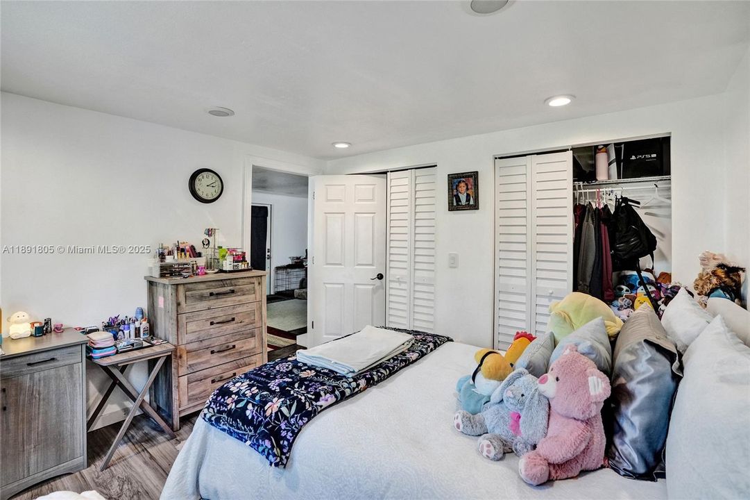 For Sale: $209,000 (4 beds, 3 baths, 5479 Square Feet)