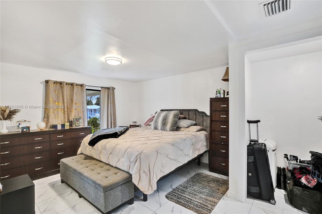 For Sale: $209,000 (4 beds, 3 baths, 5479 Square Feet)