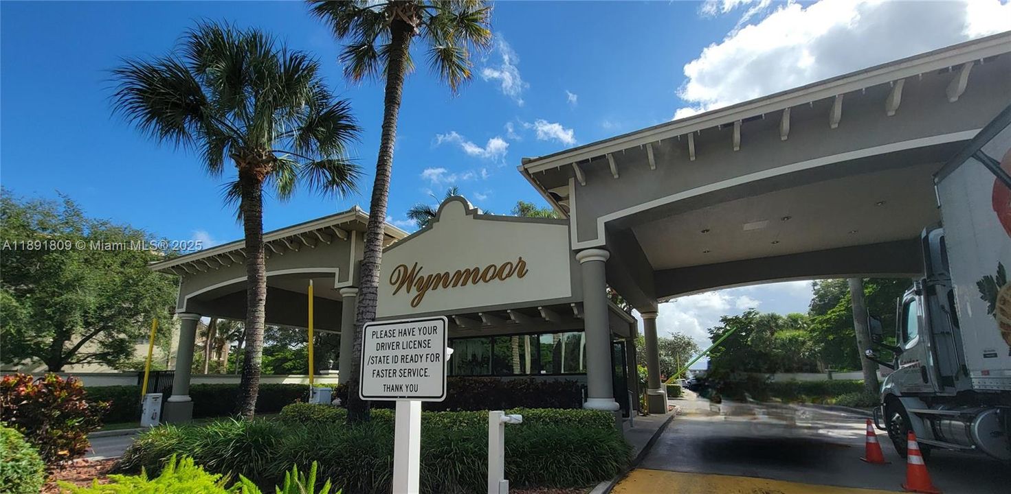 待售: $172,000 (2 贝兹, 2 浴室, 1156 平方英尺)