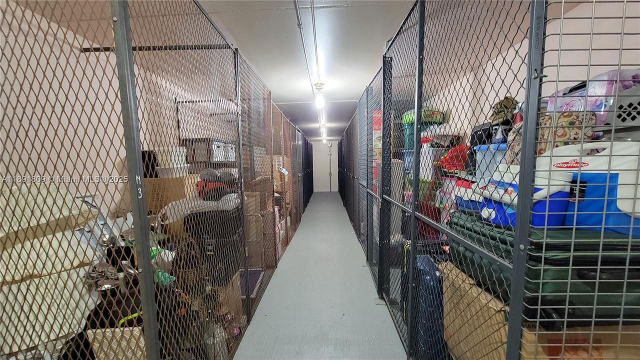 待售: $172,000 (2 贝兹, 2 浴室, 1156 平方英尺)