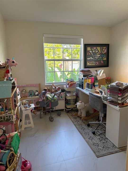 For Sale: $815,000 (3 beds, 2 baths, 2229 Square Feet)