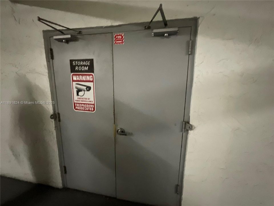 На продажу: $895,000 (2 спален, 2 ванн, 1760 Квадратных фут)