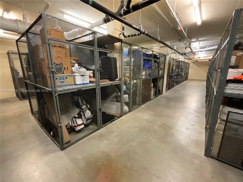 На продажу: $895,000 (2 спален, 2 ванн, 1760 Квадратных фут)