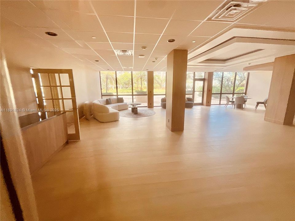 На продажу: $895,000 (2 спален, 2 ванн, 1760 Квадратных фут)