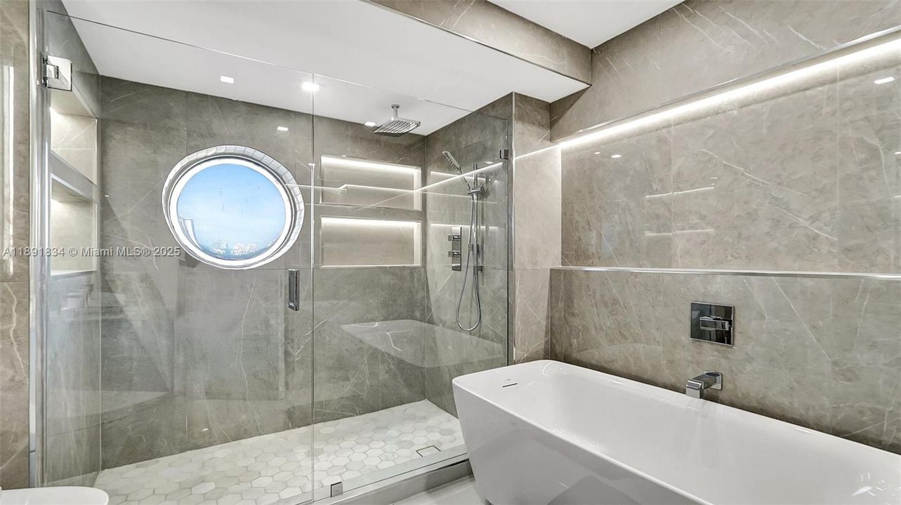 For Sale: $1,090,000 (3 beds, 2 baths, 1930 Square Feet)