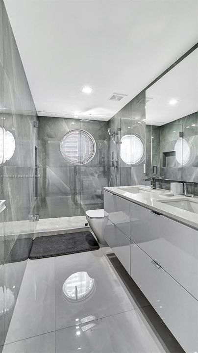 For Sale: $1,090,000 (3 beds, 2 baths, 1930 Square Feet)