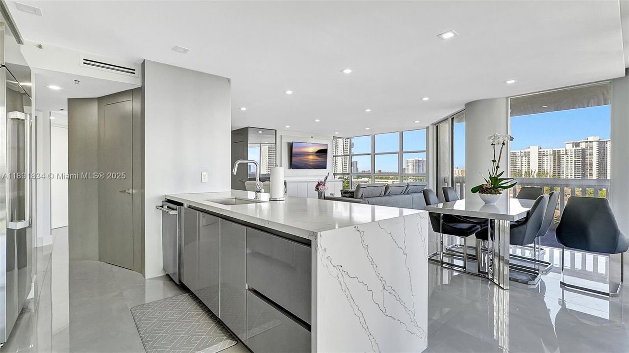 For Sale: $1,090,000 (3 beds, 2 baths, 1930 Square Feet)