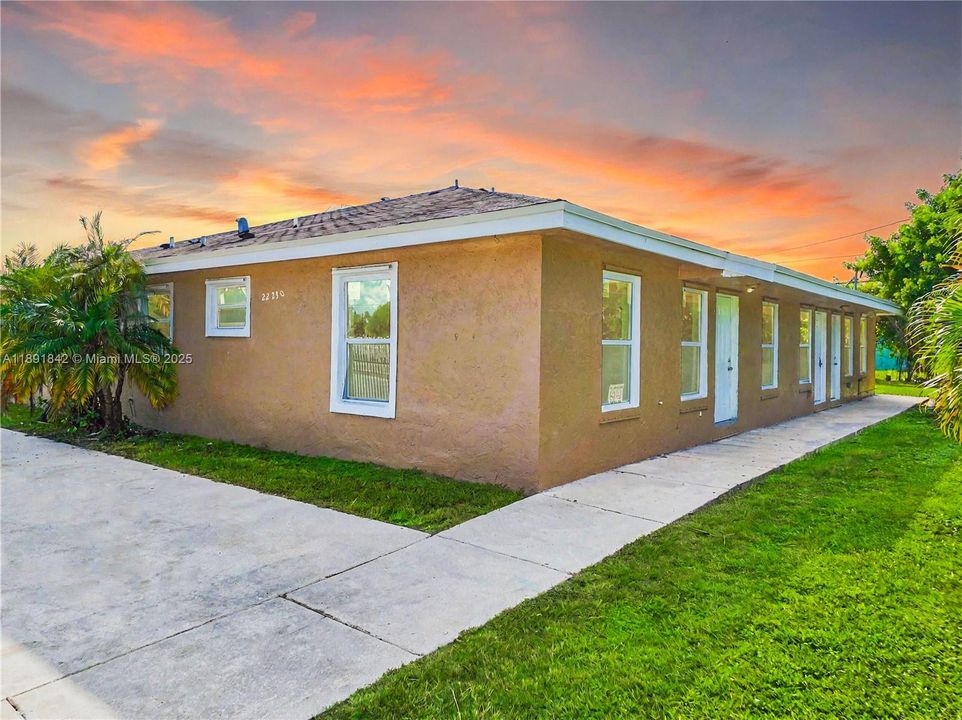 For Sale: $899,900 (0 beds, 0 baths, 3444 Square Feet)