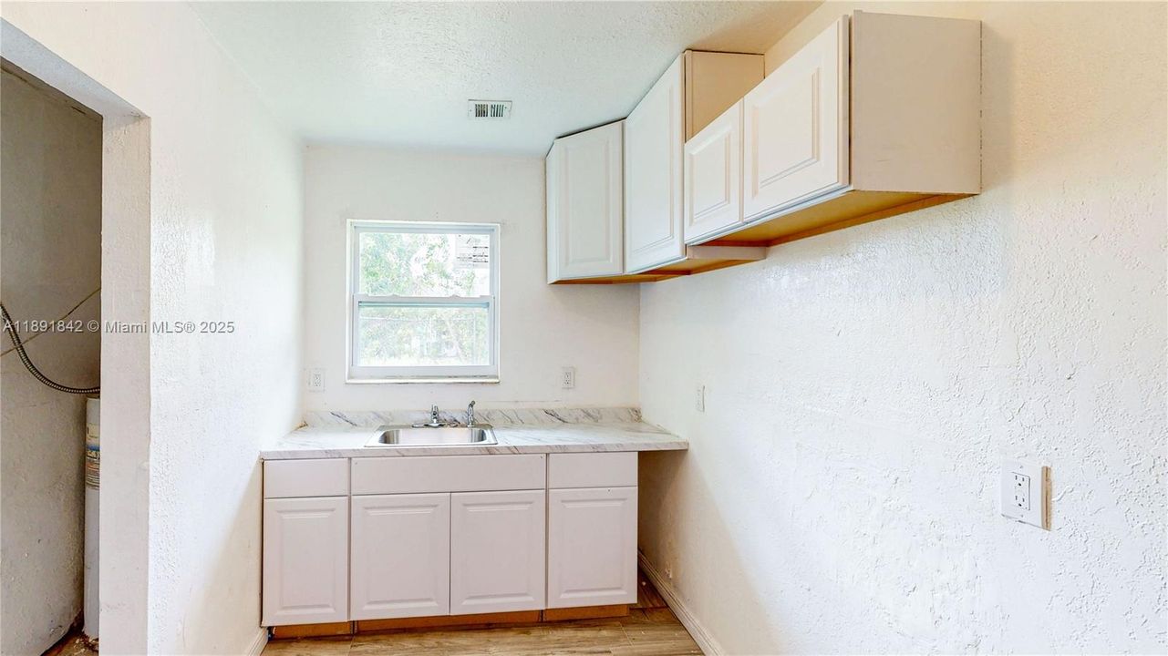 For Sale: $899,900 (0 beds, 0 baths, 3444 Square Feet)