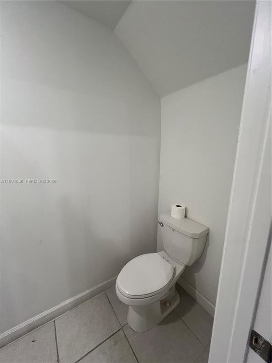 For Sale: $489,900 (3 beds, 2 baths, 1393 Square Feet)