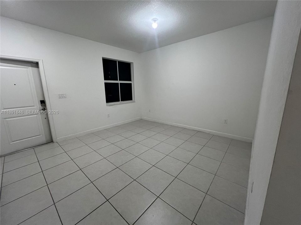 For Sale: $489,900 (3 beds, 2 baths, 1393 Square Feet)