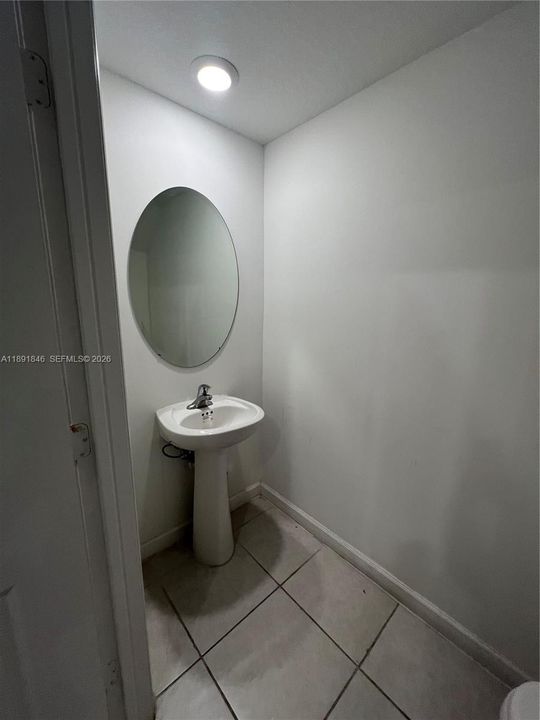 For Sale: $489,900 (3 beds, 2 baths, 1393 Square Feet)