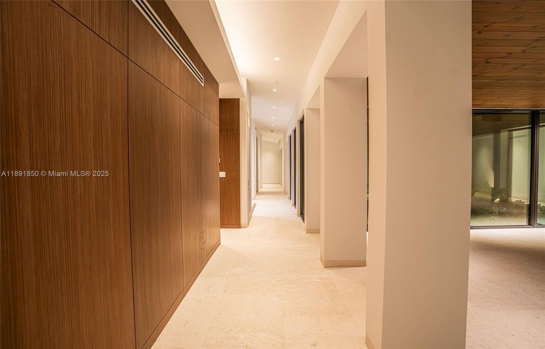 На продажу: $9,000,000 (6 спален, 6 ванн, 5129 Квадратных фут)