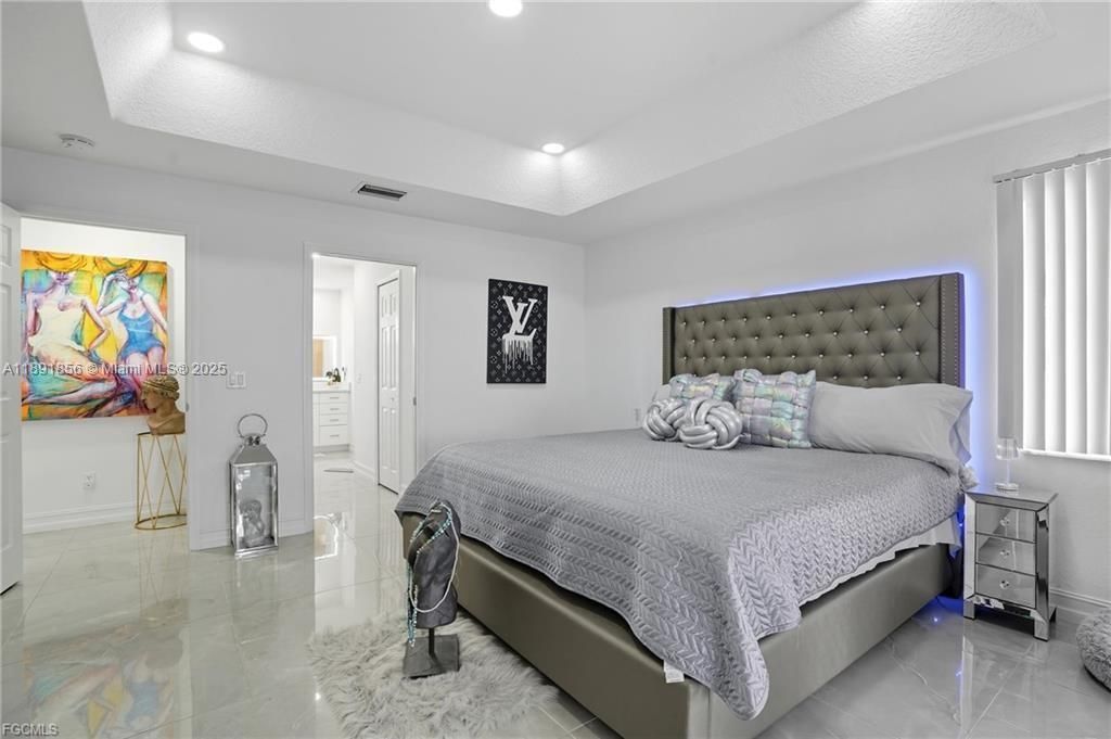 待售: $780,000 (3 贝兹, 2 浴室, 1763 平方英尺)