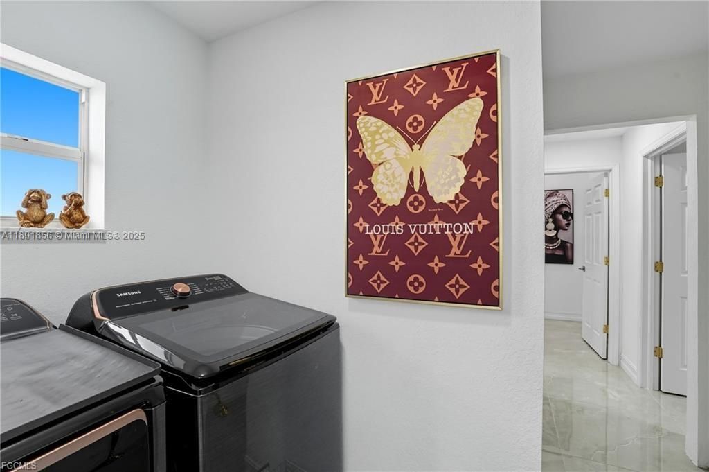 待售: $780,000 (3 贝兹, 2 浴室, 1763 平方英尺)