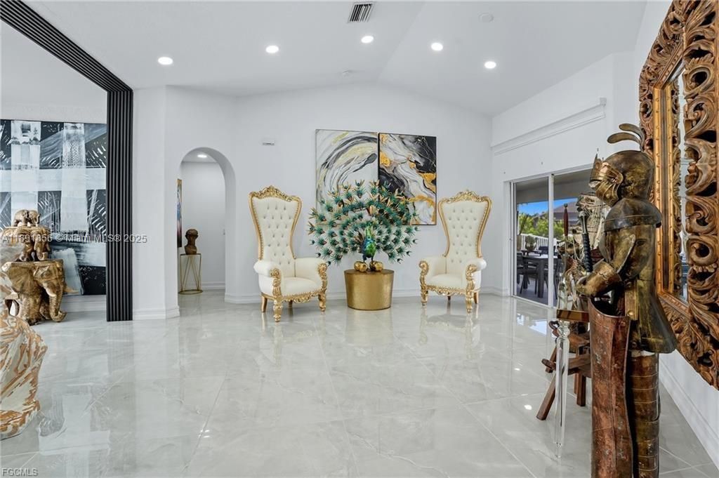 待售: $780,000 (3 贝兹, 2 浴室, 1763 平方英尺)