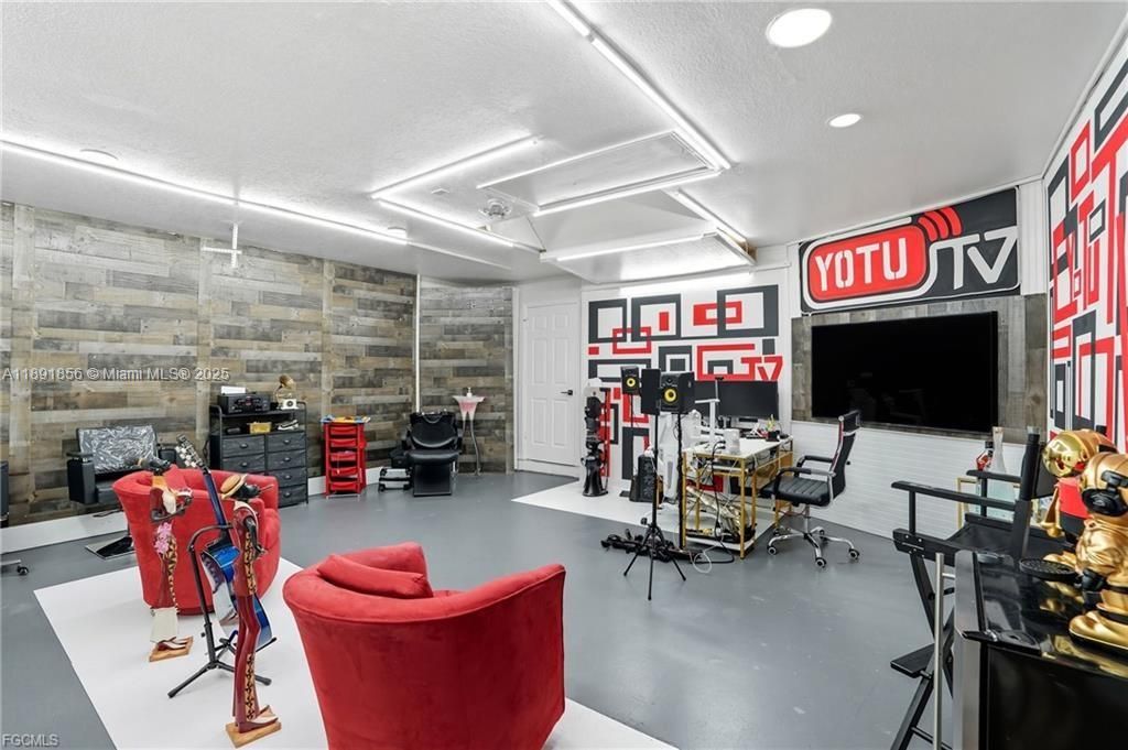 待售: $780,000 (3 贝兹, 2 浴室, 1763 平方英尺)