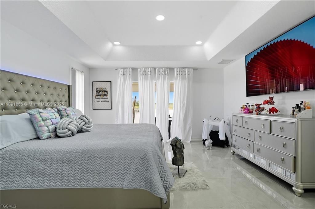 待售: $780,000 (3 贝兹, 2 浴室, 1763 平方英尺)