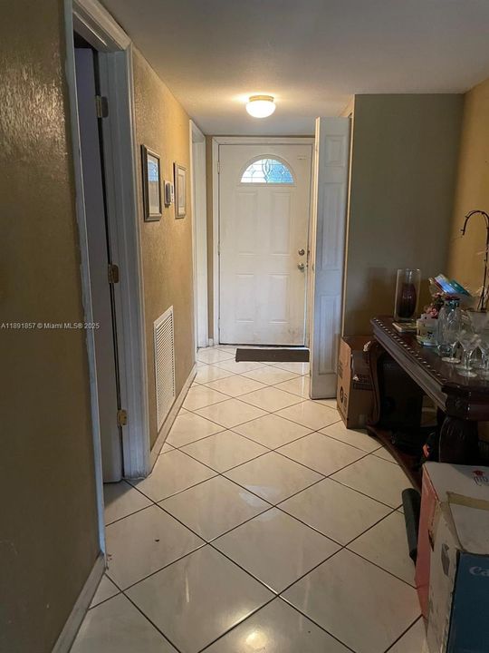 For Sale: $275,000 (3 beds, 2 baths, 2100 Square Feet)