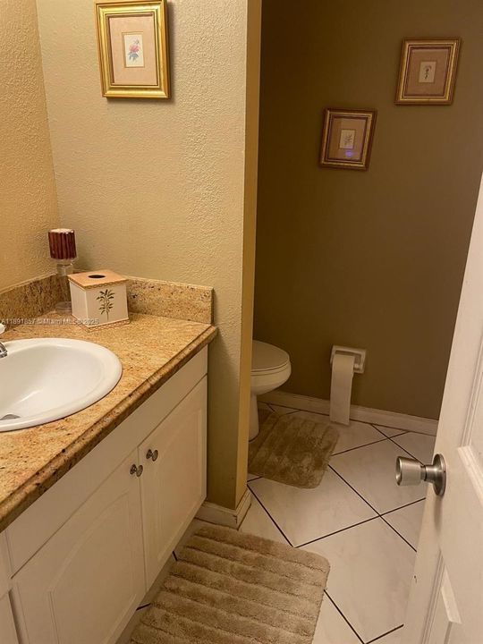 For Sale: $275,000 (3 beds, 2 baths, 2100 Square Feet)