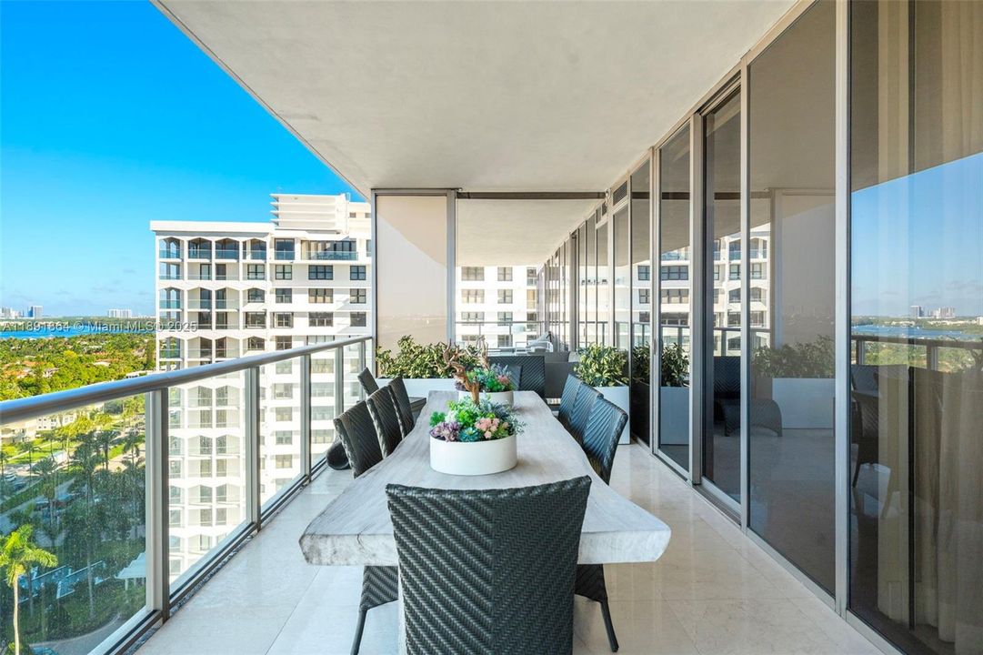 For Sale: $7,200,000 (3 beds, 3 baths, 3128 Square Feet)