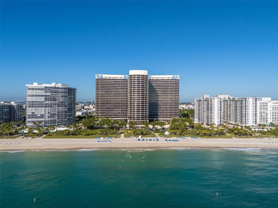 For Sale: $7,200,000 (3 beds, 3 baths, 3128 Square Feet)