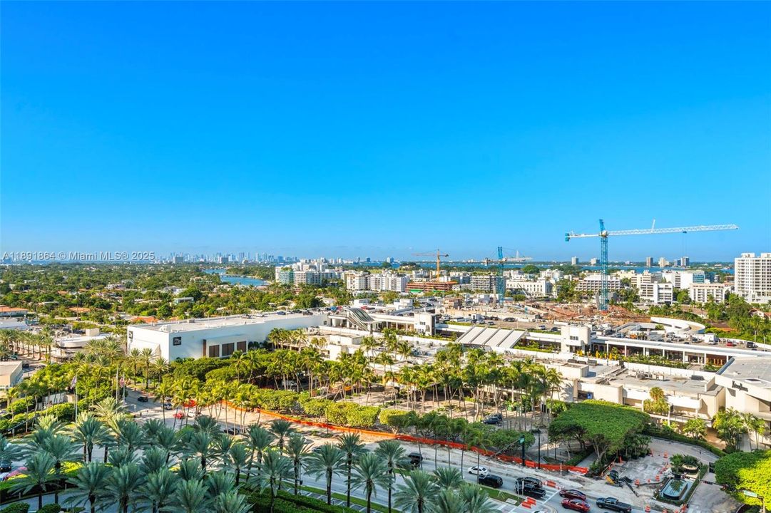 For Sale: $7,200,000 (3 beds, 3 baths, 3128 Square Feet)