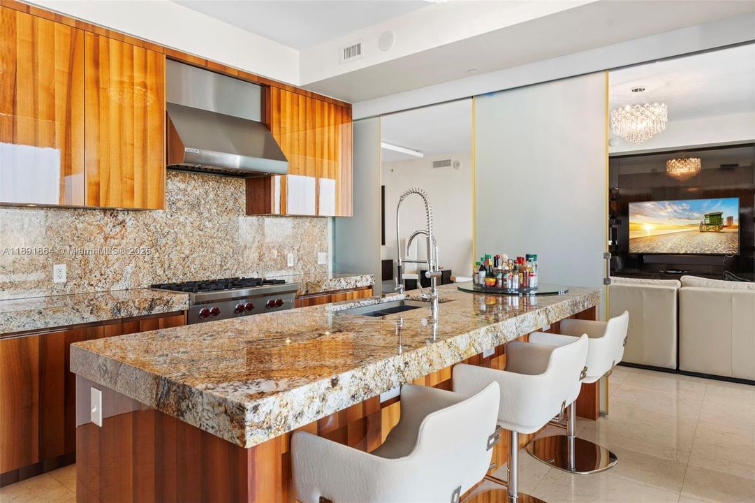 For Sale: $7,200,000 (3 beds, 3 baths, 3128 Square Feet)