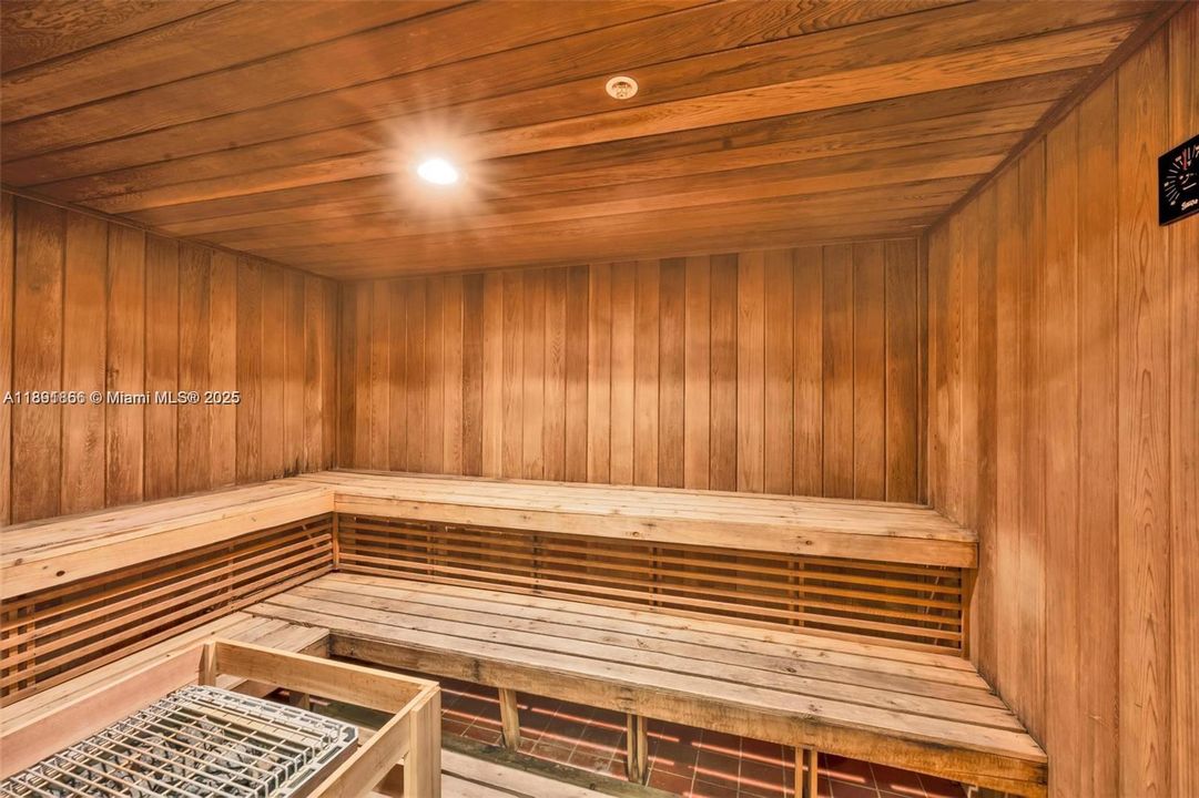 На продажу: $880,000 (3 спален, 2 ванн, 1866 Квадратных фут)