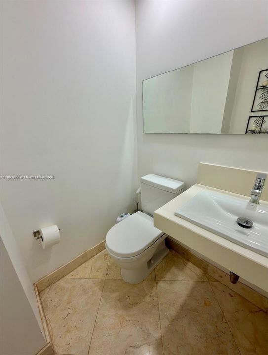 На продажу: $880,000 (3 спален, 2 ванн, 1866 Квадратных фут)