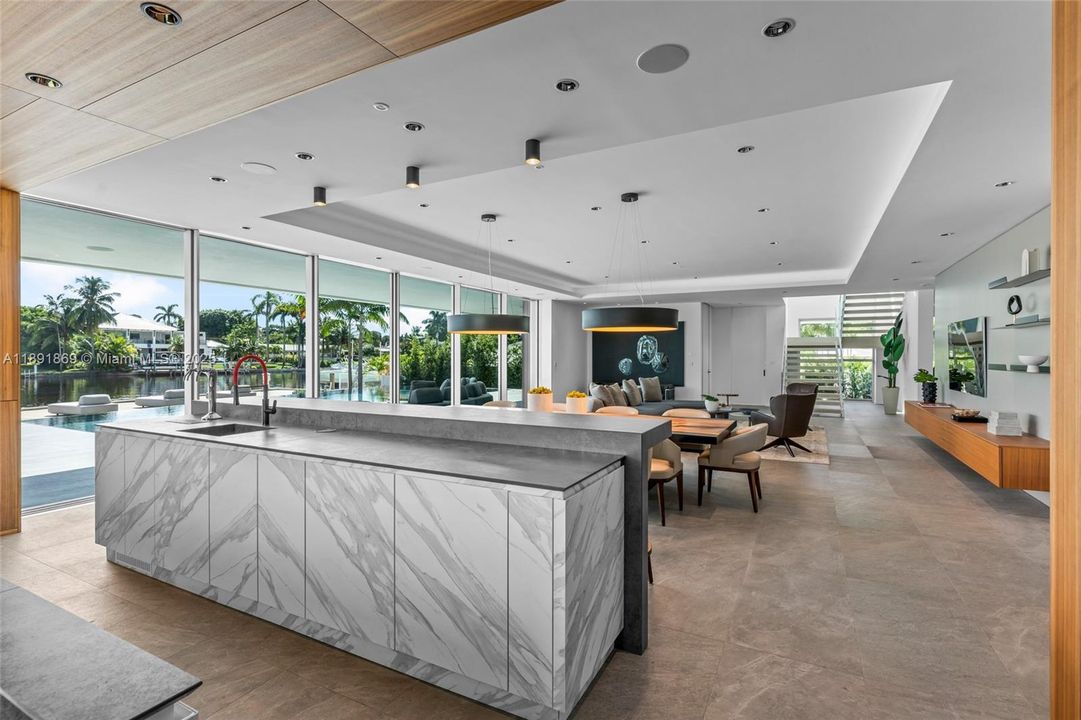 For Sale: $14,995,000 (5 beds, 4 baths, 8315 Square Feet)