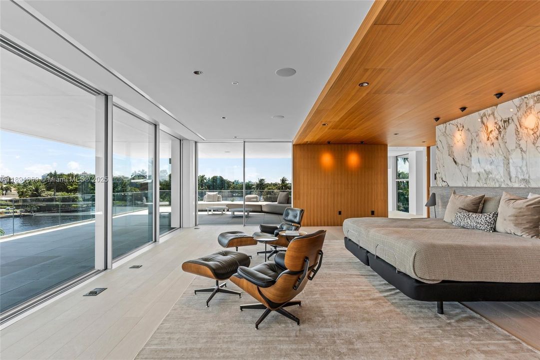 For Sale: $14,995,000 (5 beds, 4 baths, 8315 Square Feet)