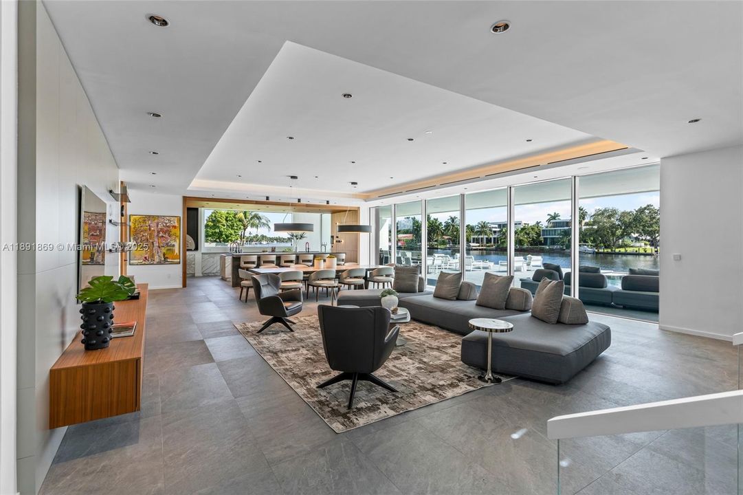 For Sale: $14,995,000 (5 beds, 4 baths, 8315 Square Feet)