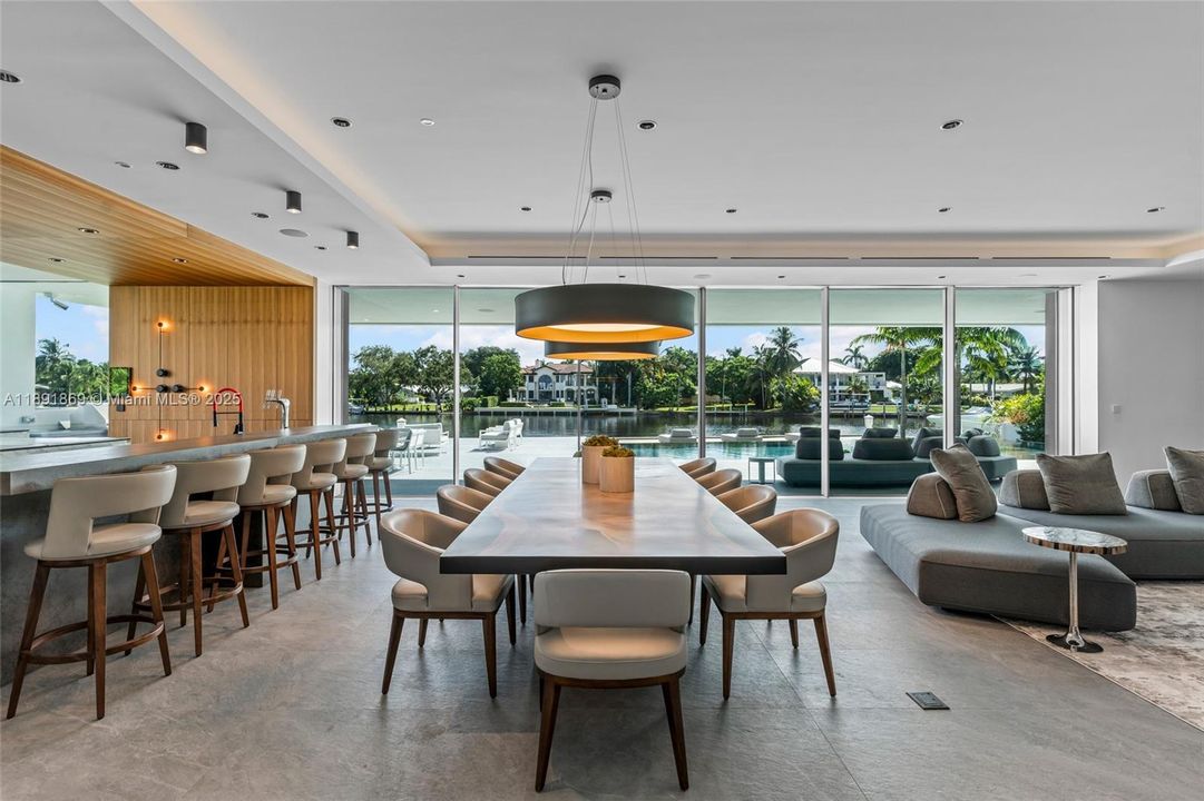 For Sale: $14,995,000 (5 beds, 4 baths, 8315 Square Feet)