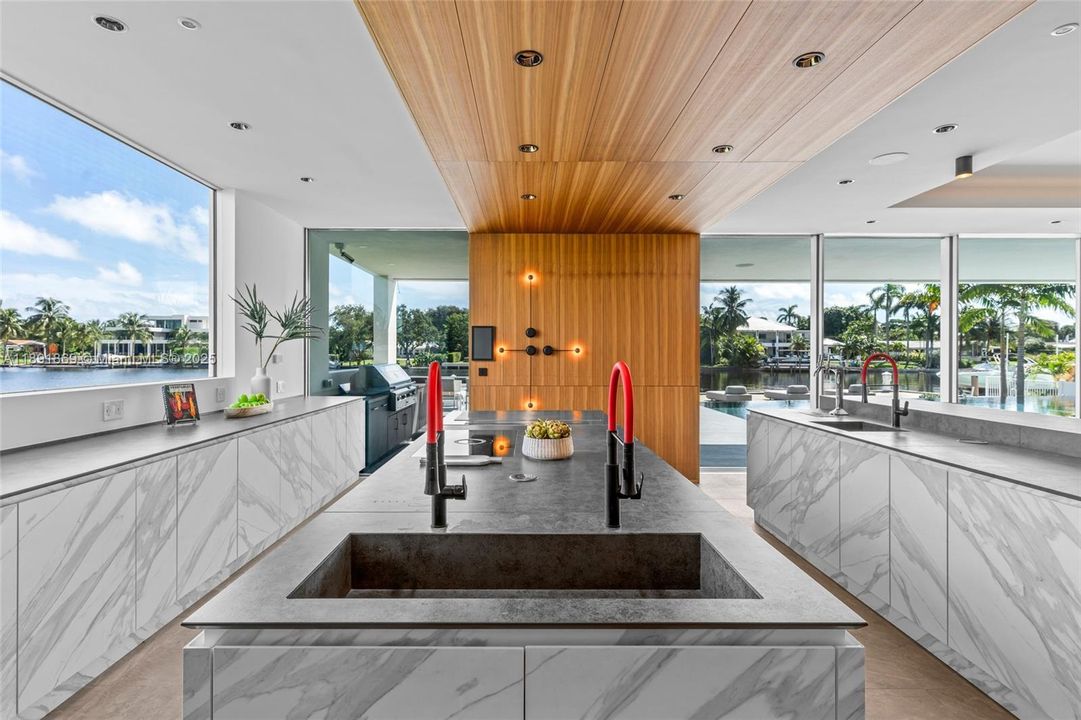 For Sale: $14,995,000 (5 beds, 4 baths, 8315 Square Feet)