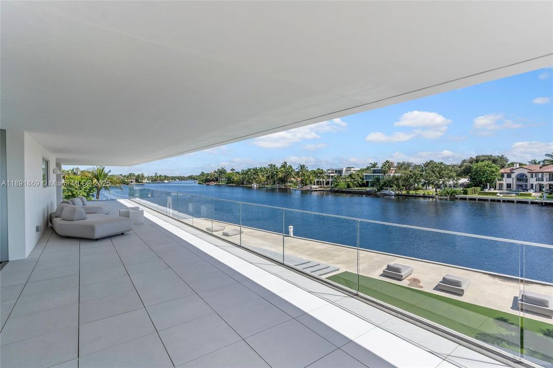 For Sale: $14,995,000 (5 beds, 4 baths, 8315 Square Feet)